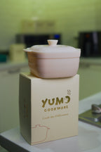Yumo foldable silicone pot 600 ml, lid on